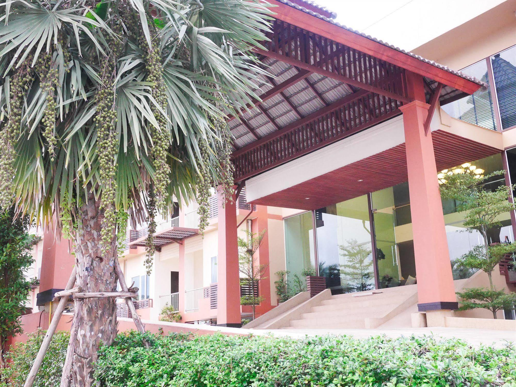 Phufa Waree Chiangrai Resort - Sha Extra Plus Чианг Рай Екстериор снимка